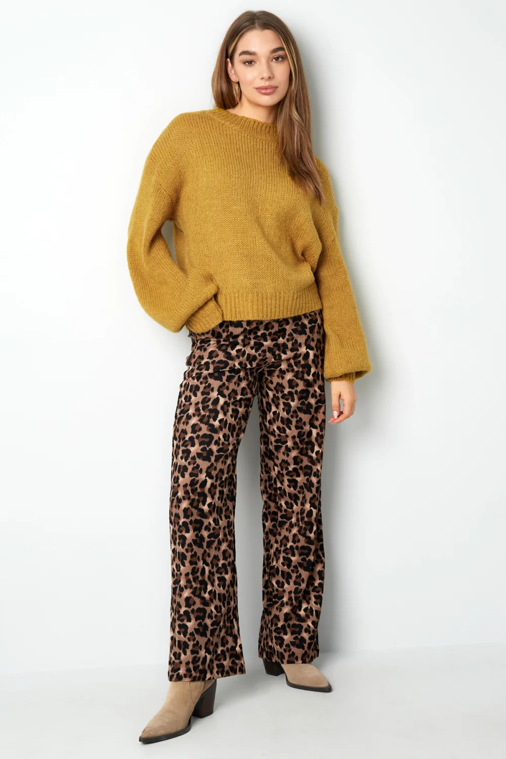 Latte sweater